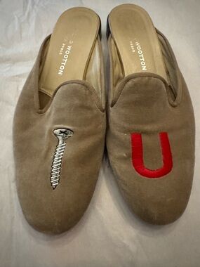 Stubbs and Wooten Beige Velvet Embroidered Slip-On Loafers